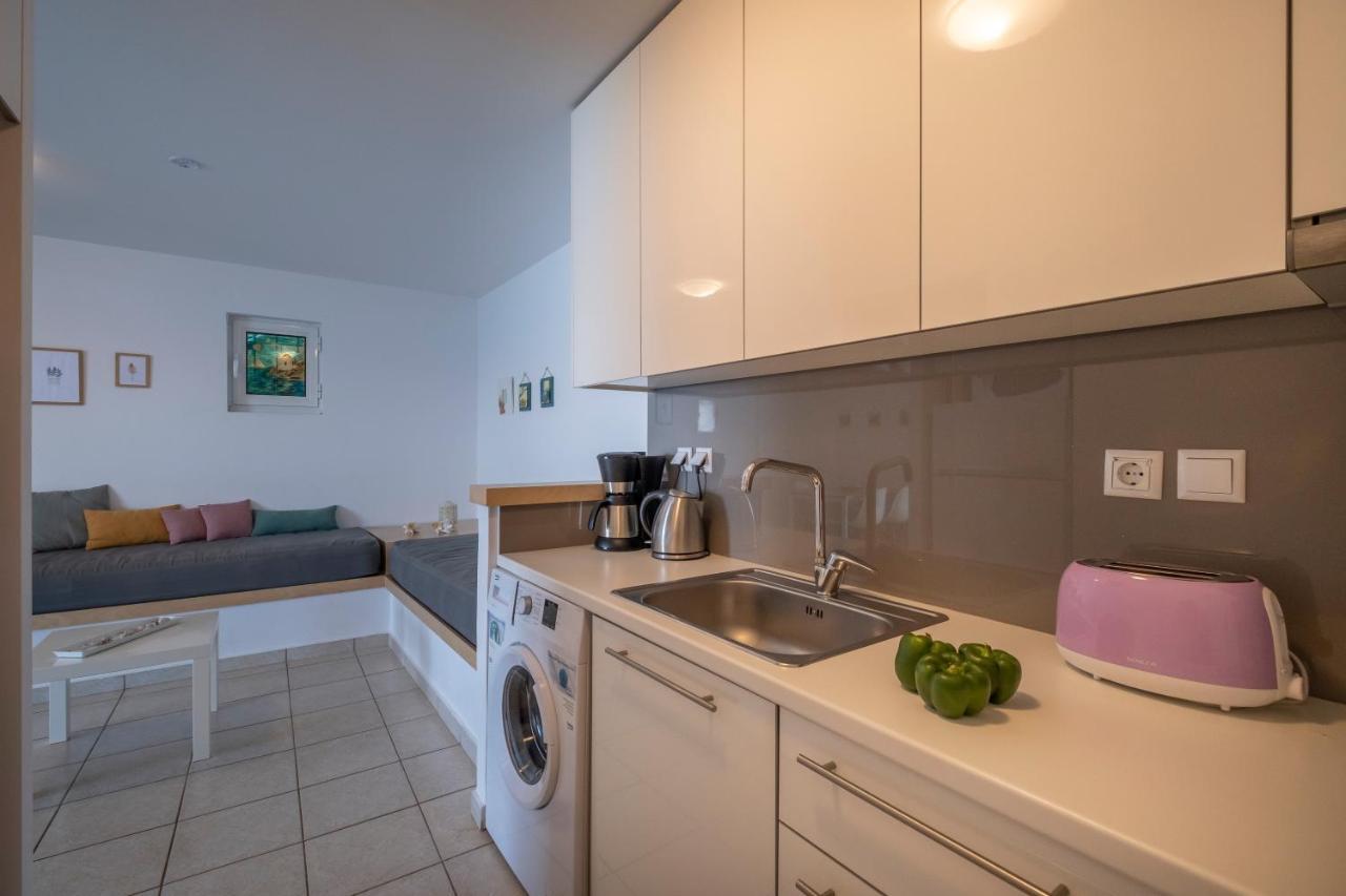 Meli Apartments & Villas كيفيريون المظهر الخارجي الصورة