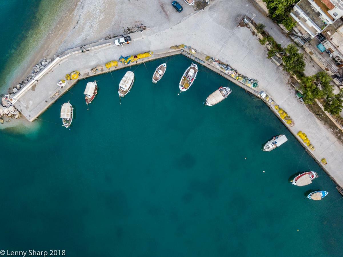 Meli Apartments & Villas كيفيريون المظهر الخارجي الصورة